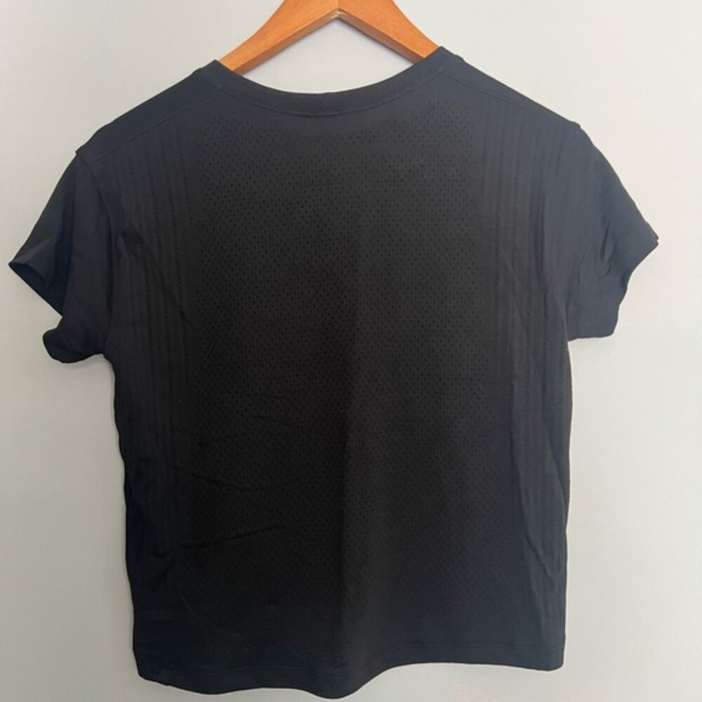 Lululemon Train To Be Short Sleeve Shirt Black Size XS - Picture 2 of 3